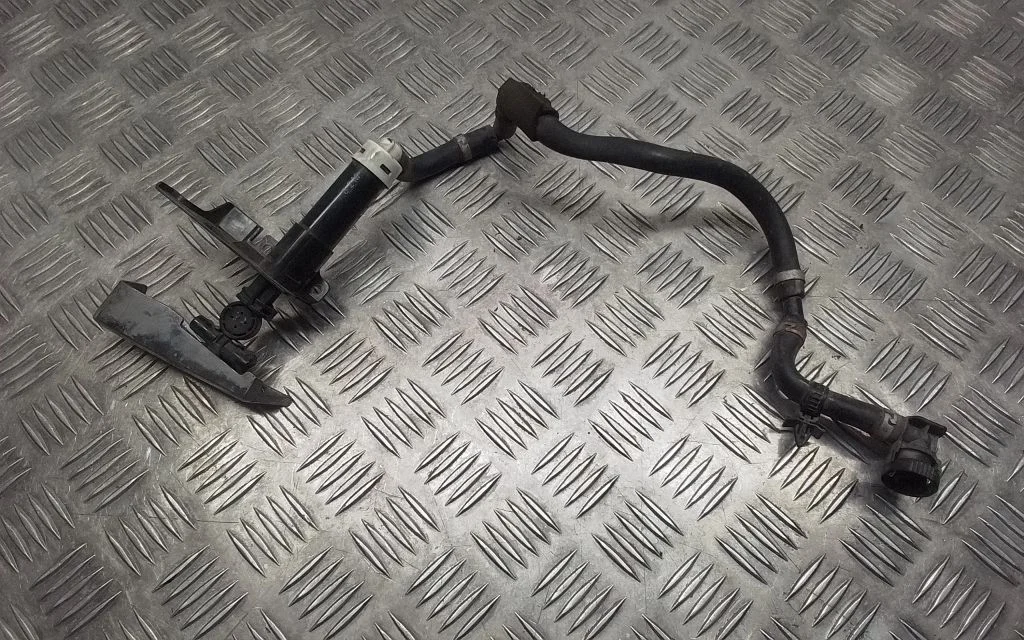 Headlight washer spray nozzle 20953