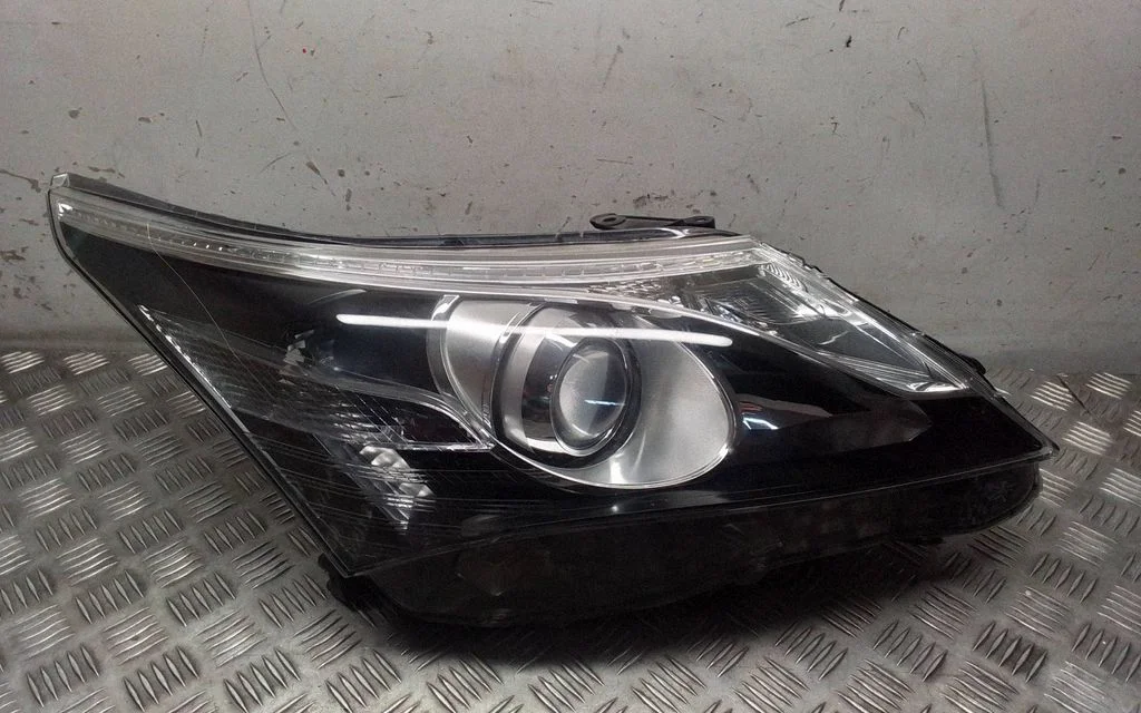 Headlight/headlamp 1000017685