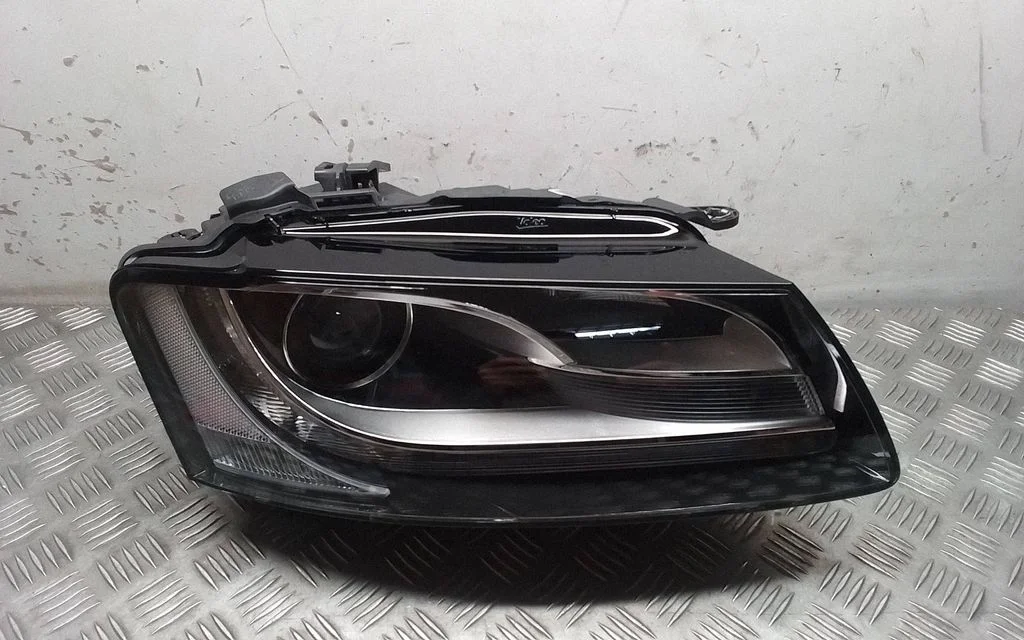 Headlight/headlamp 8T0941004AP
