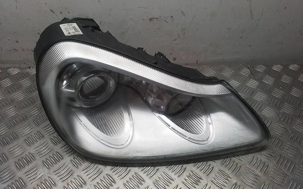 Priekšējais lukturis 7L5941032K