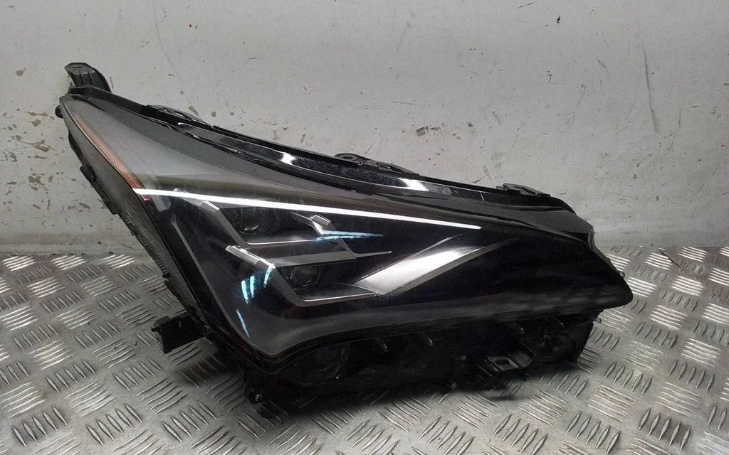 Headlight/headlamp – right