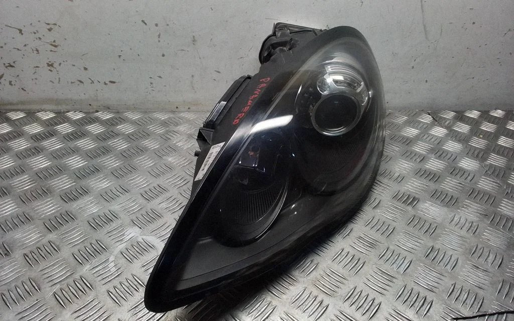 Headlight/headlamp 97063198102