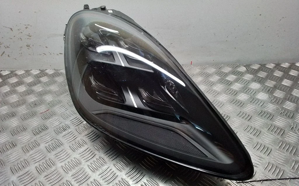 Headlight/headlamp 9Y0941036M
