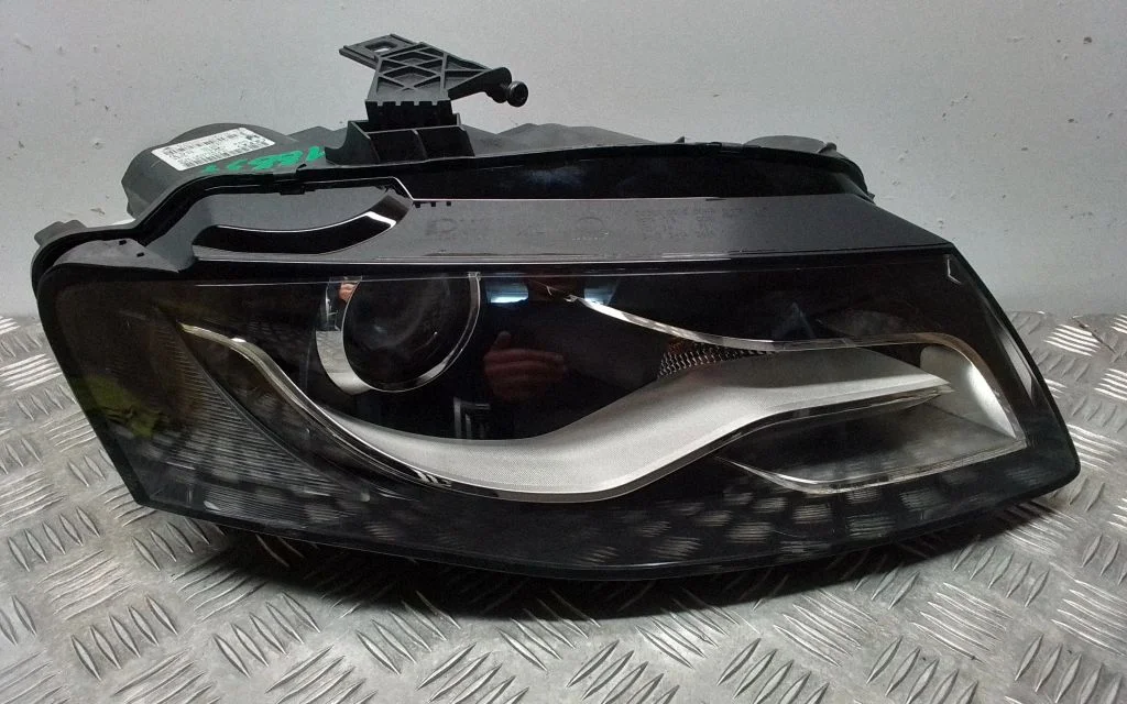 Headlight/headlamp 8K0941004C