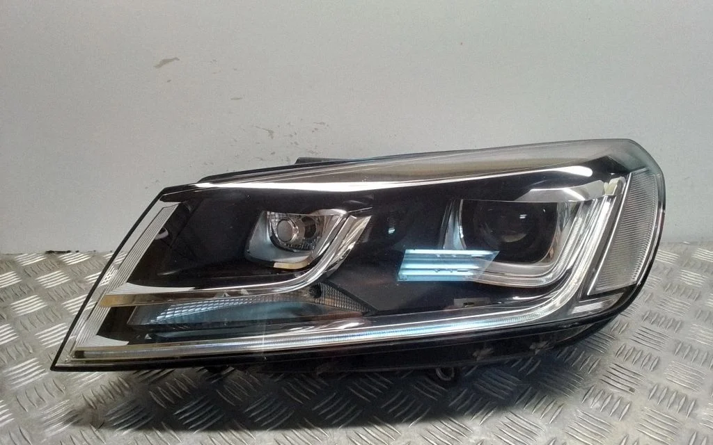 Headlight/headlamp 7P52941751A