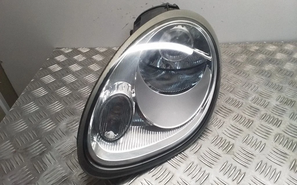 Headlight/headlamp – front left