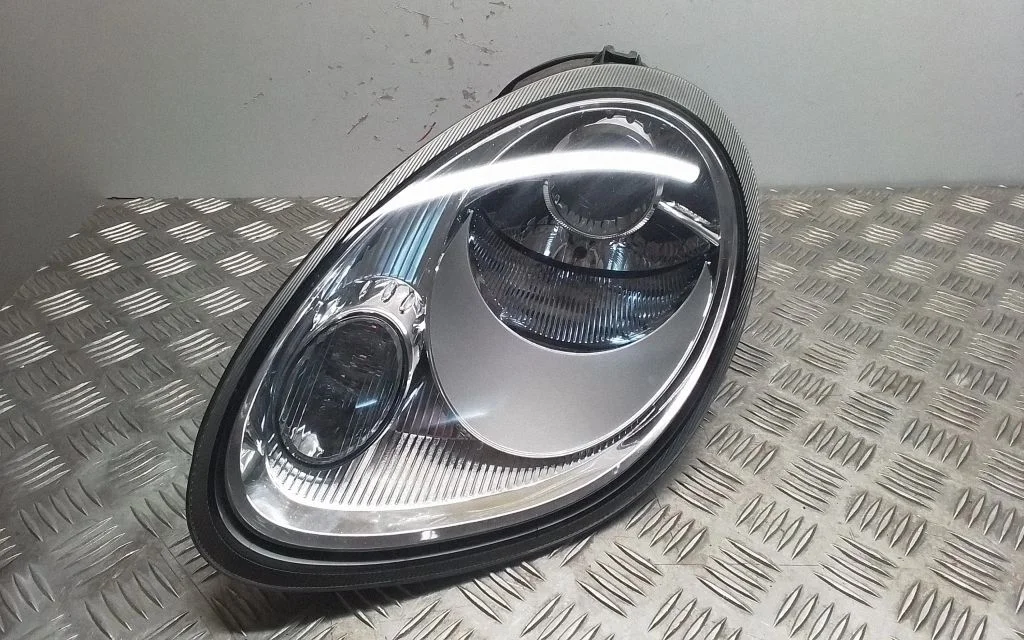 Headlight/headlamp – front left