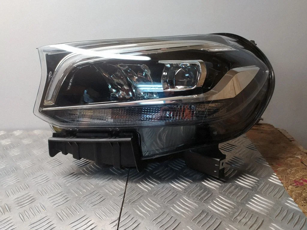 Headlight/headlamp – Mercedes-Benz X-class W470 (2017-2020)