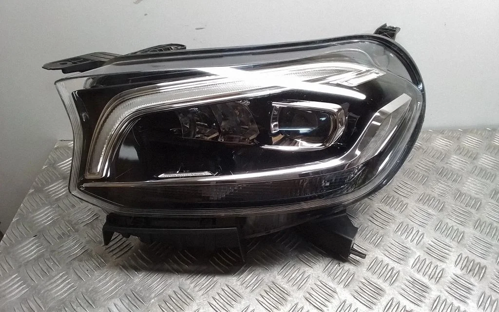 Headlight/headlamp – Mercedes-Benz X-class W470 (2017-2020)