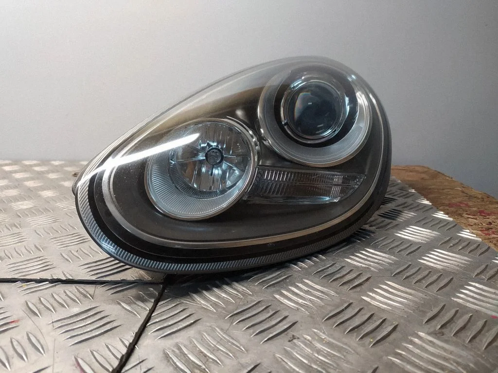 Headlight/headlamp – front left