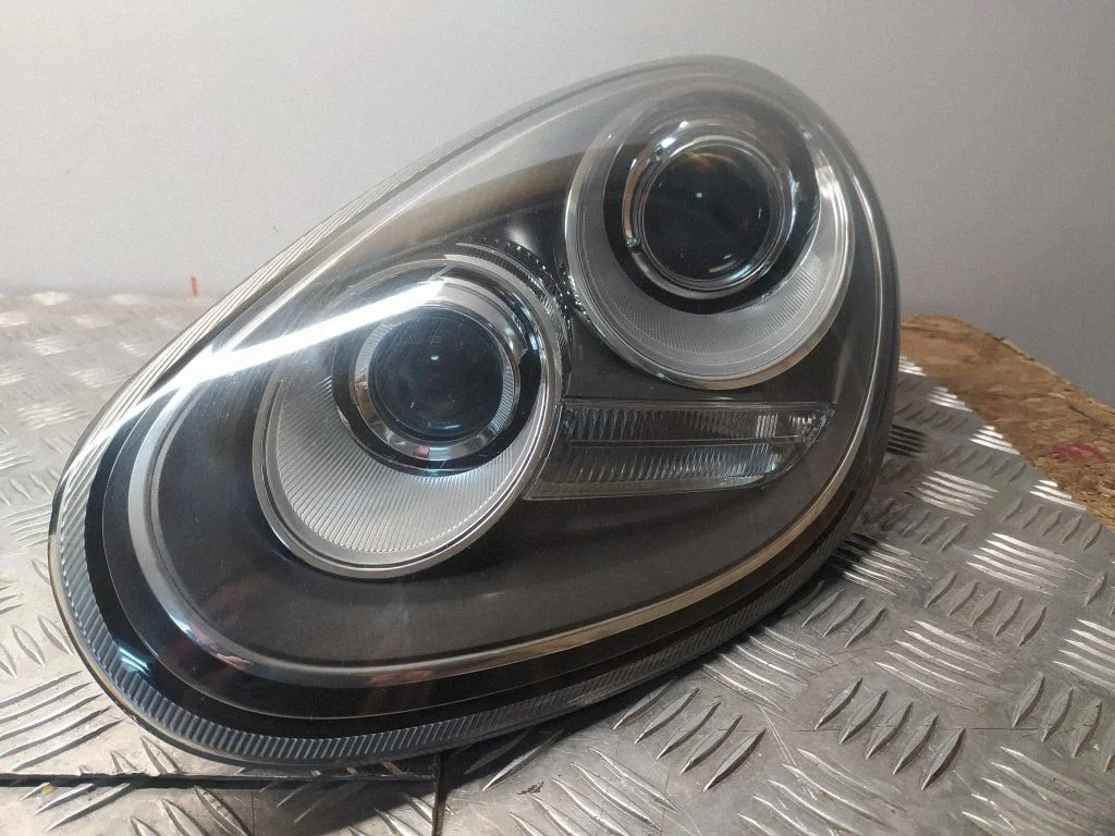 Headlight/headlamp – front left