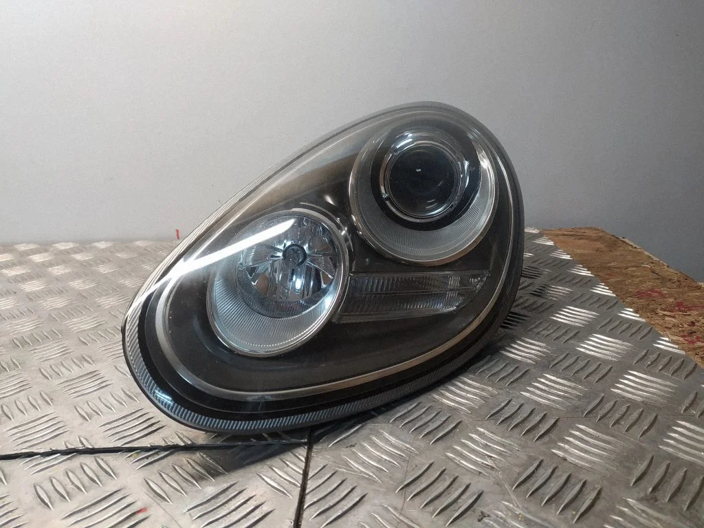 Headlight/headlamp – front left