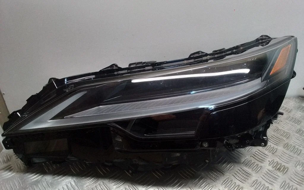 Headlight/headlamp – front left