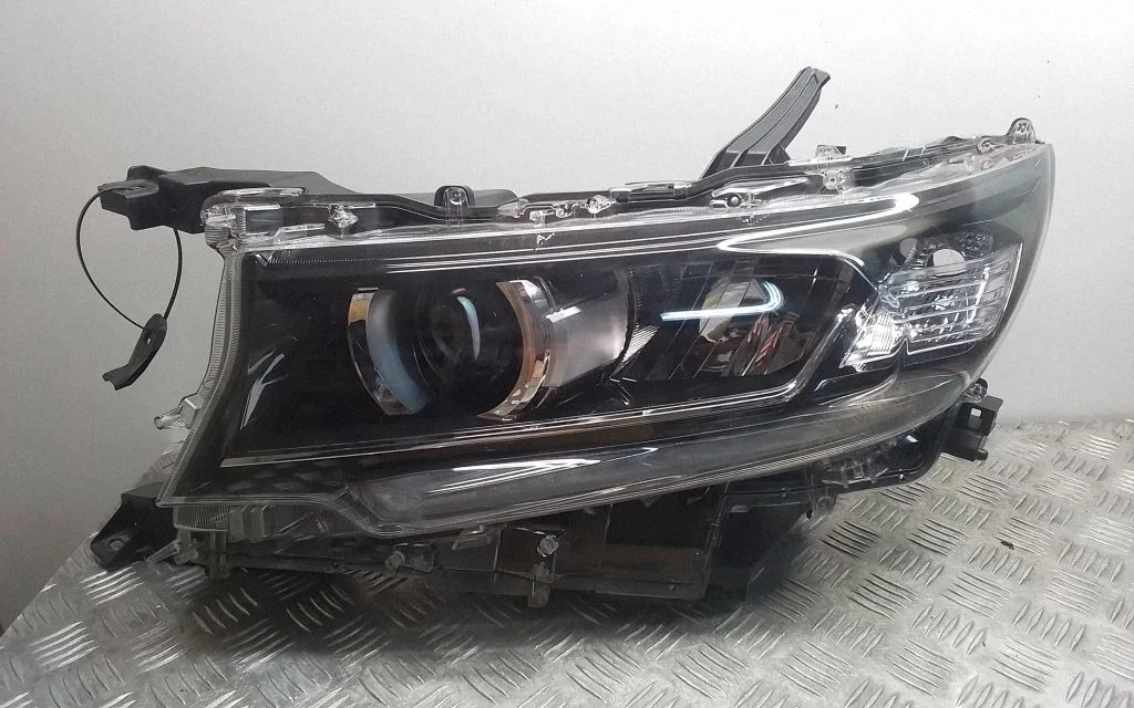 Headlight/headlamp – front left