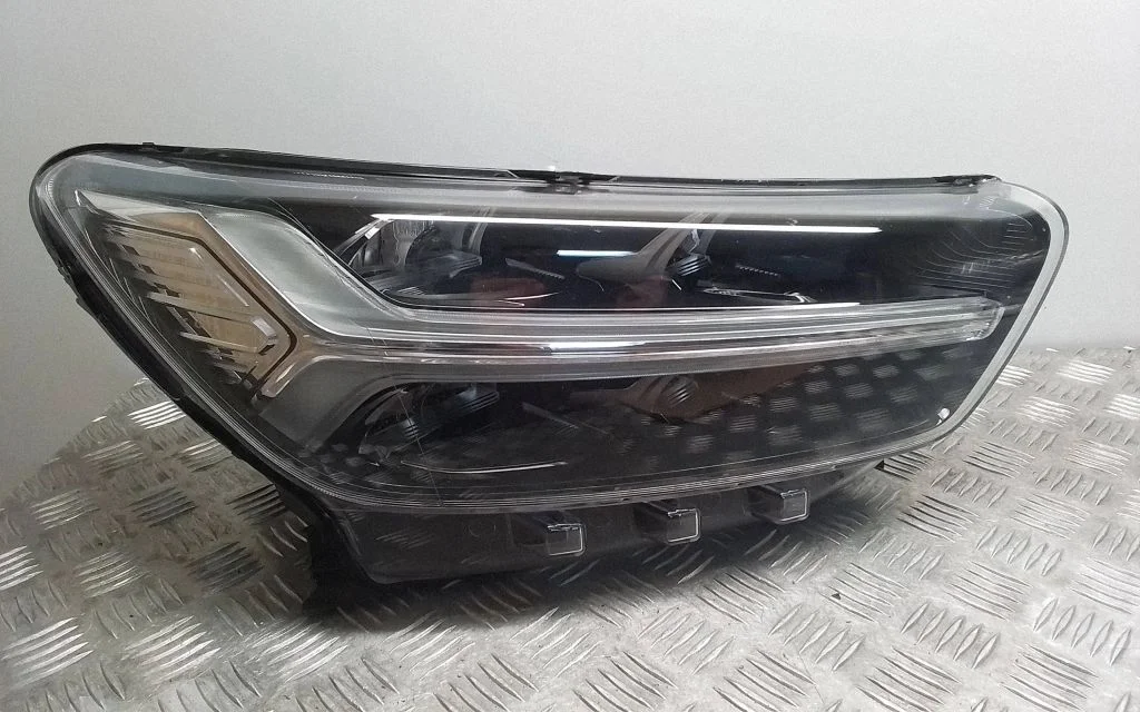 Headlight/headlamp 31655636
