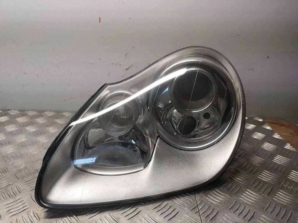 Priekšējais lukturis 7L5941005K