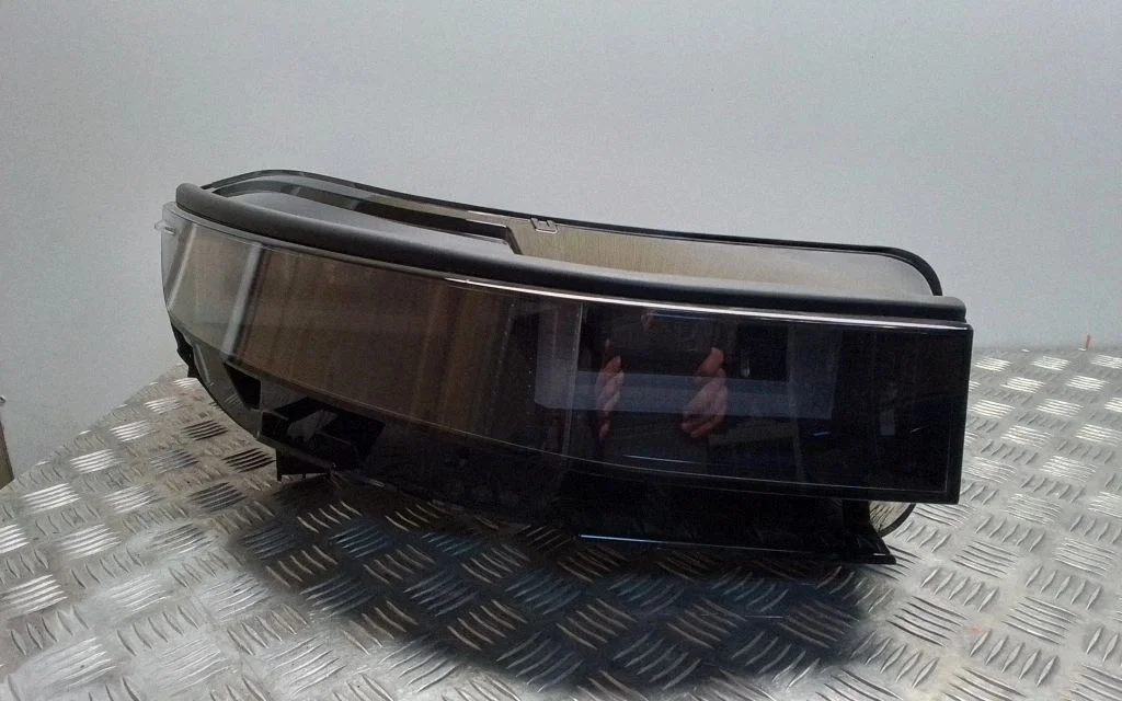 Headlight/headlamp – front right