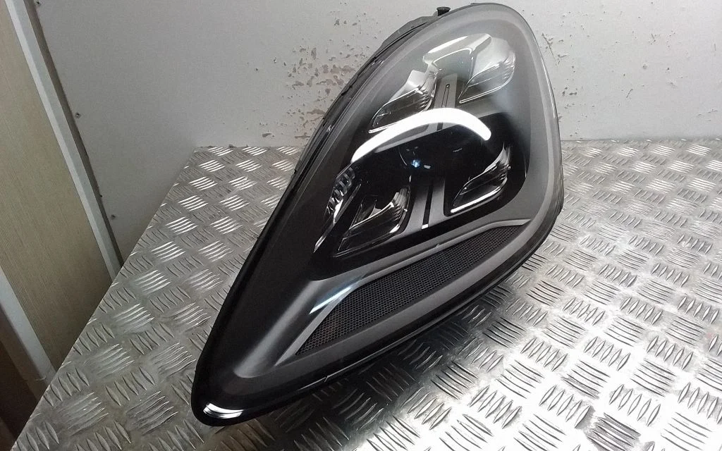 Headlight/headlamp 9Y0941035J