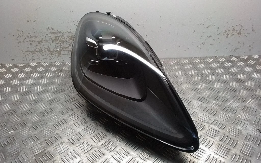 Headlight/headlamp 9Y0941032R