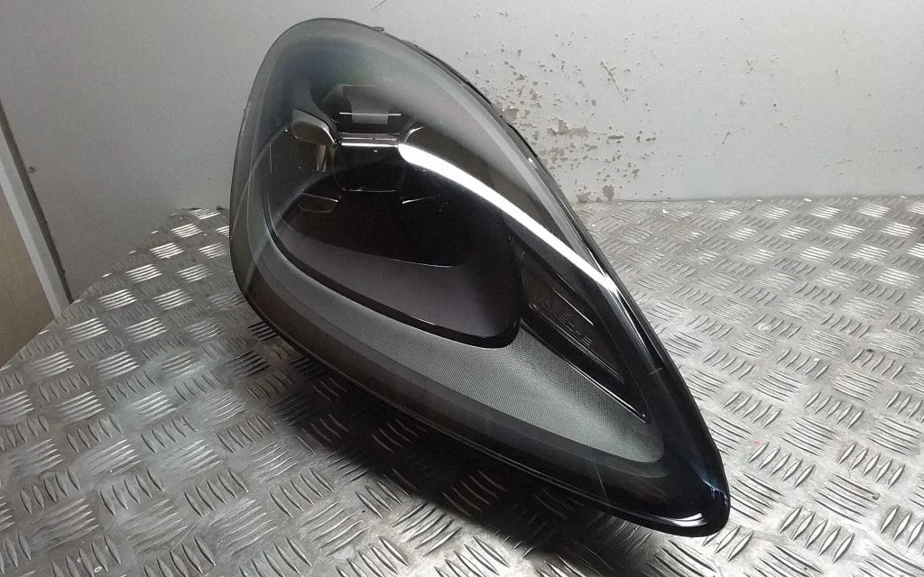 Headlight/headlamp 9Y0941034AB
