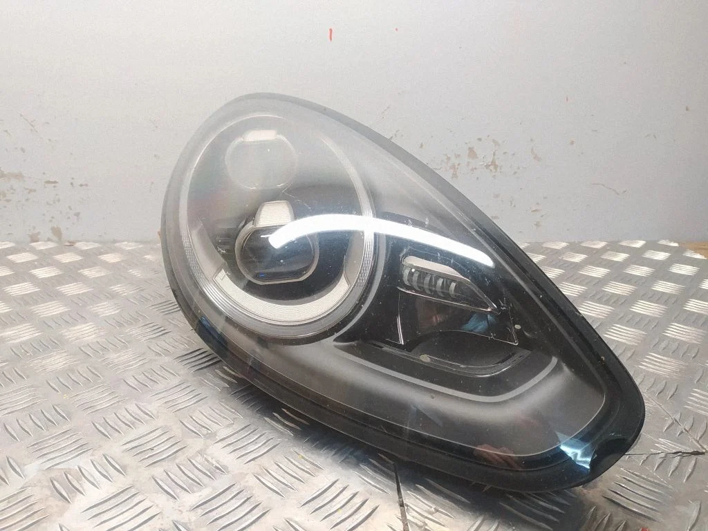 Headlight/headlamp 97063197203