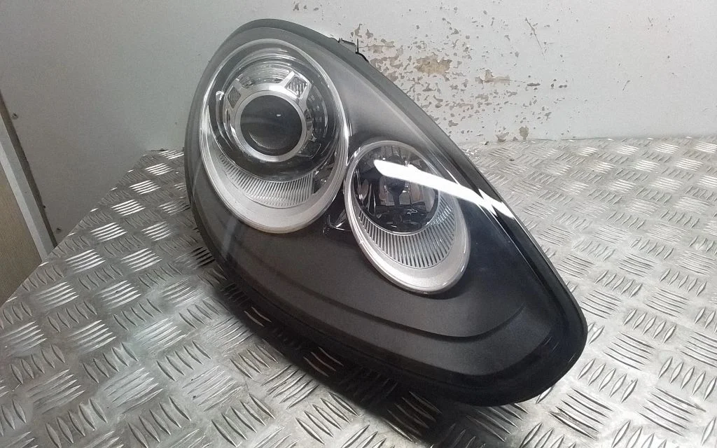 Headlight/headlamp 97063117054