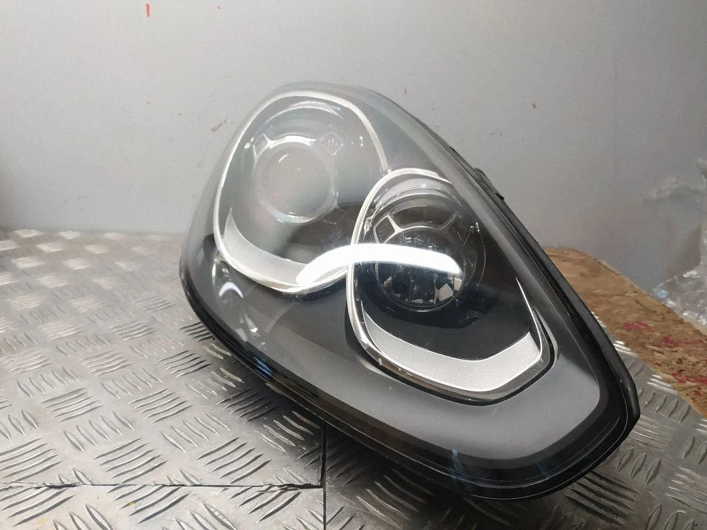 Headlight/headlamp 7P5941754D