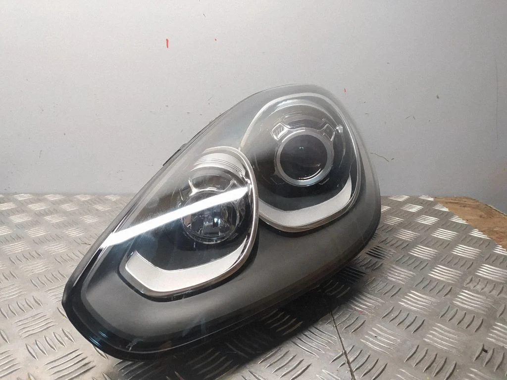 Headlight/headlamp 7P5941751F
