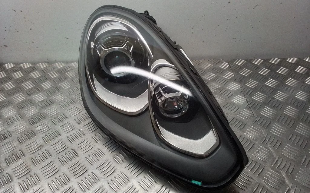 Headlight/headlamp 7P5941752G