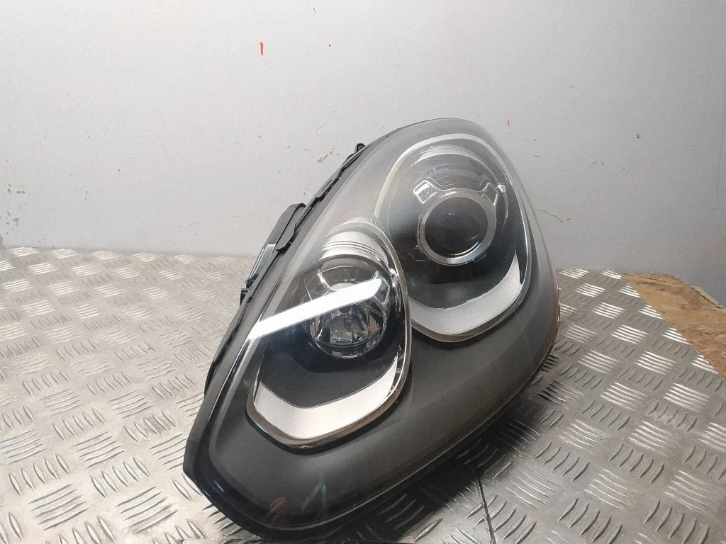 Headlight/headlamp 7P5941751F
