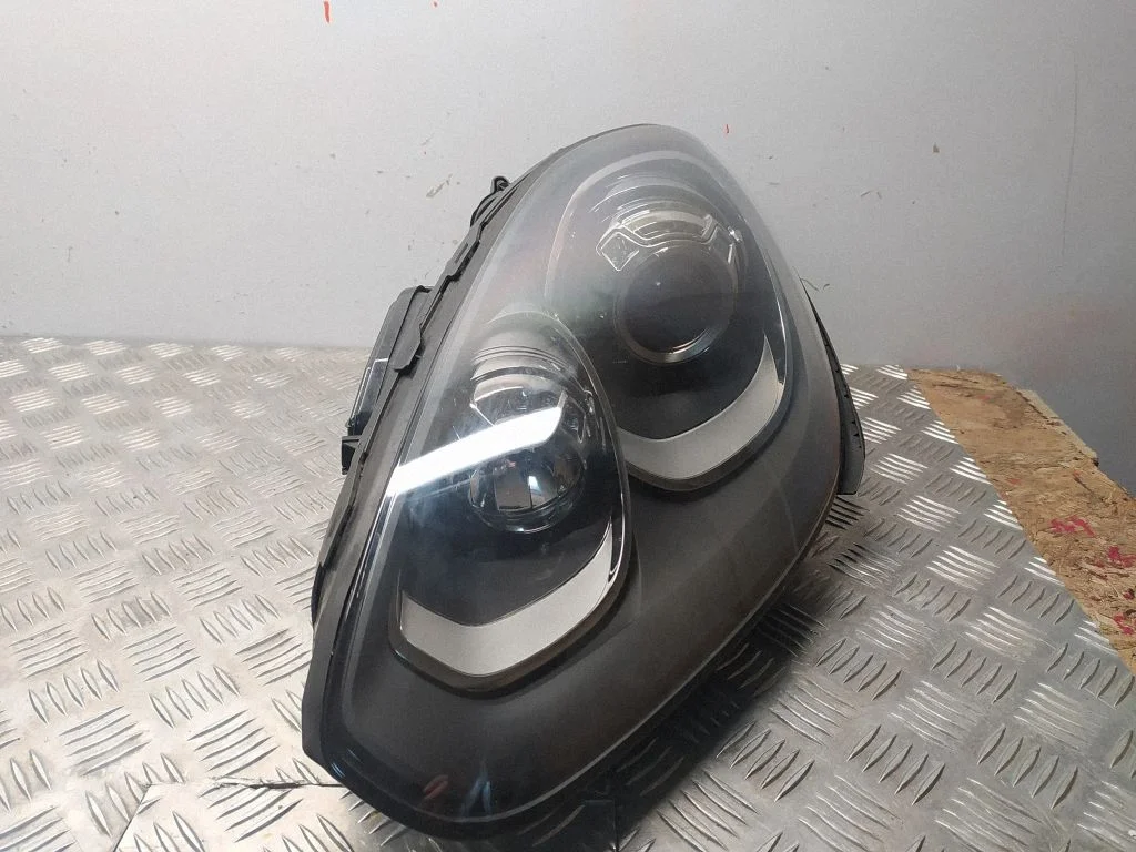 Headlight/headlamp 7P5941751H