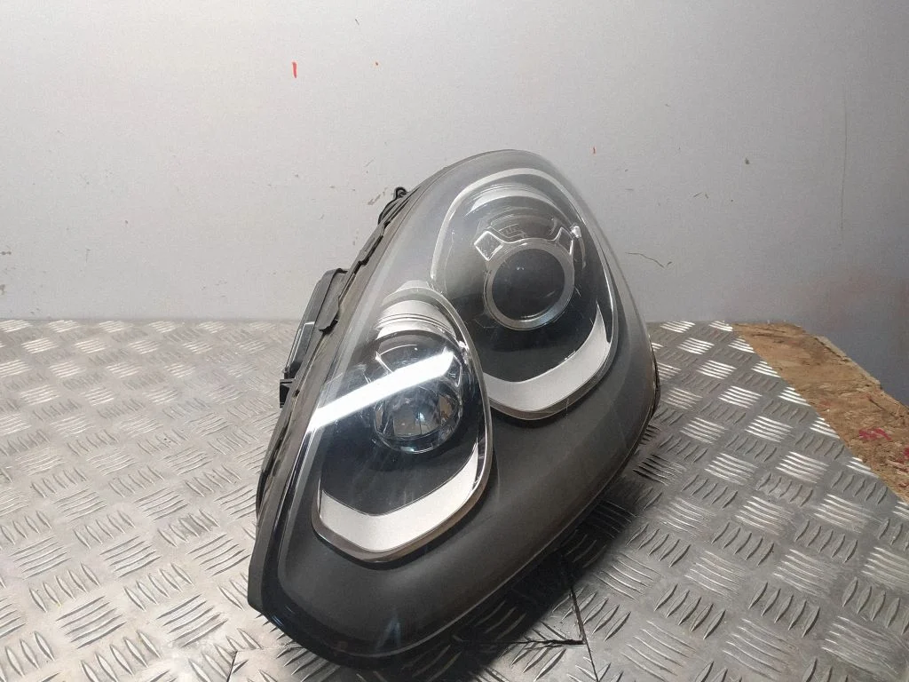 Headlight/headlamp 7P5941751G