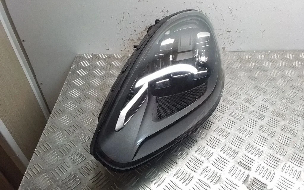 Headlight/headlamp 19322201
