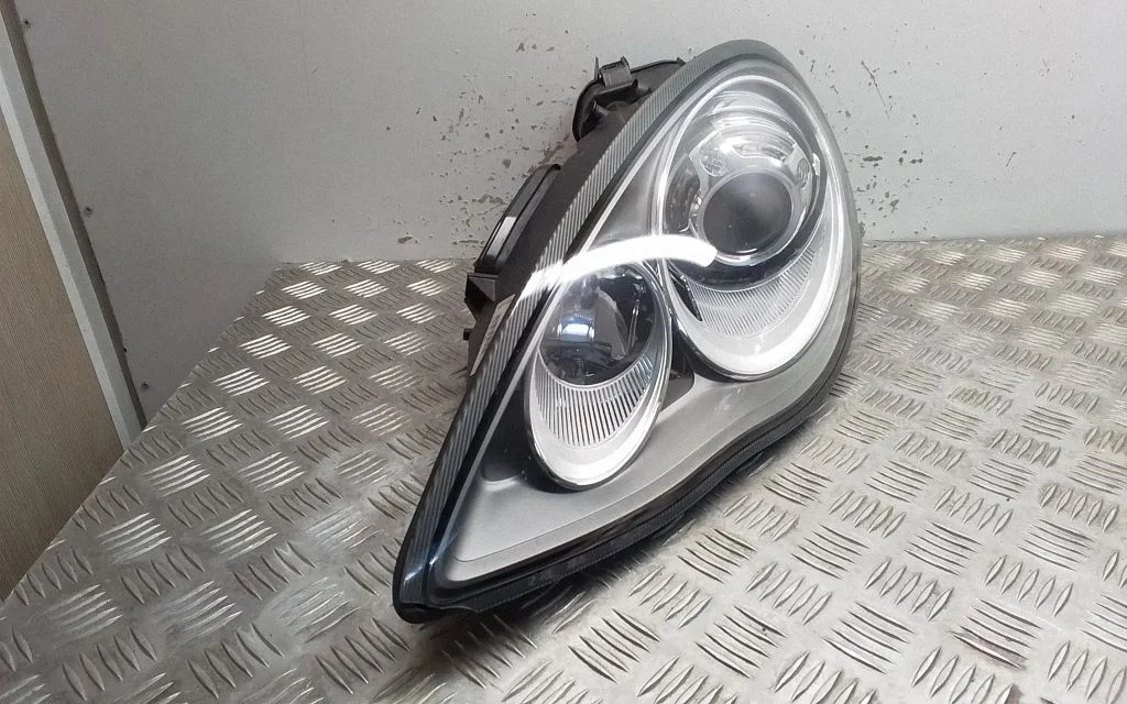 Headlight/headlamp 97063107102