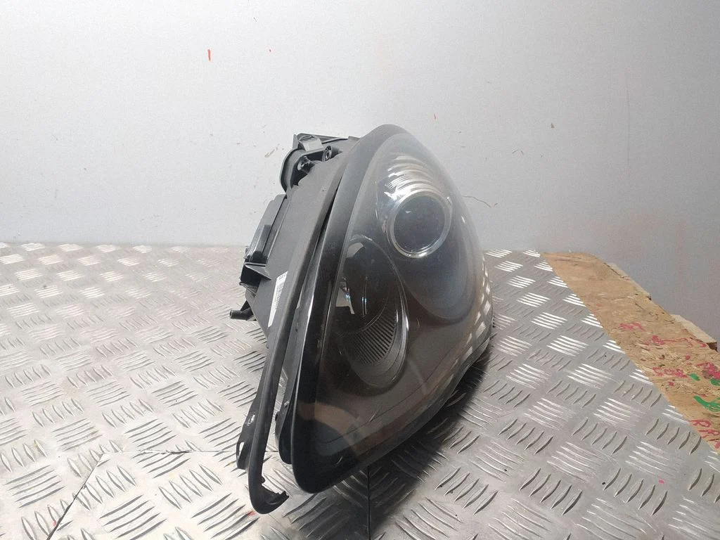 Headlight/headlamp 97063198100