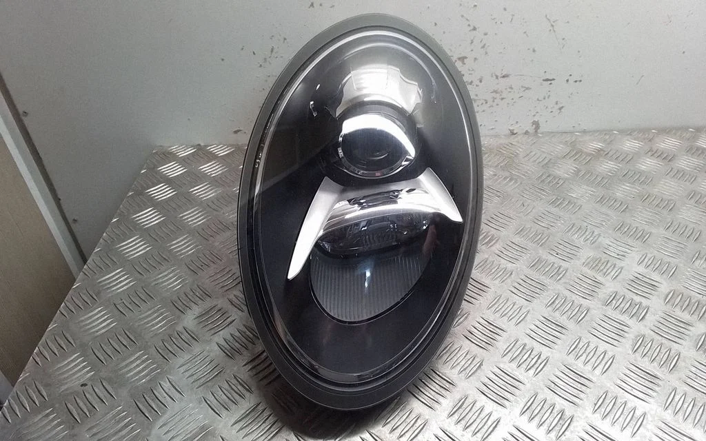 Priekšējais lukturis 99163113111