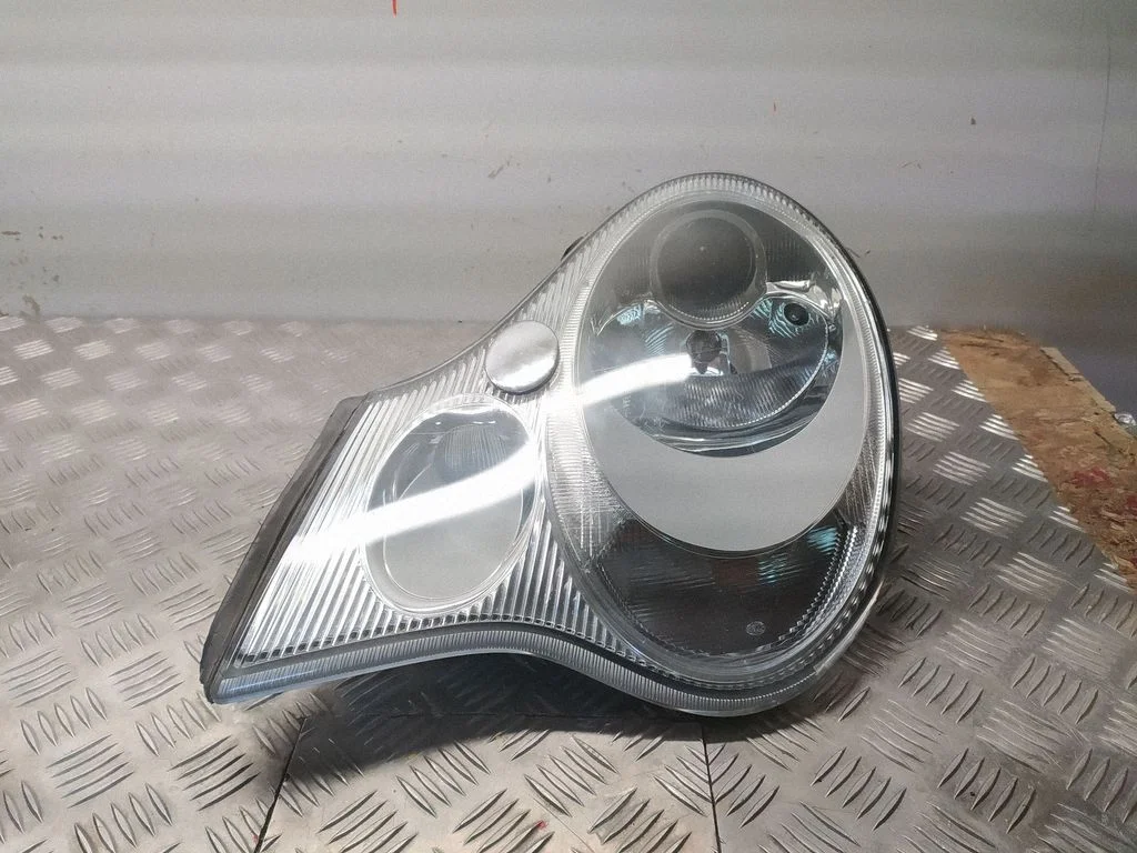 Headlight/headlamp – front left