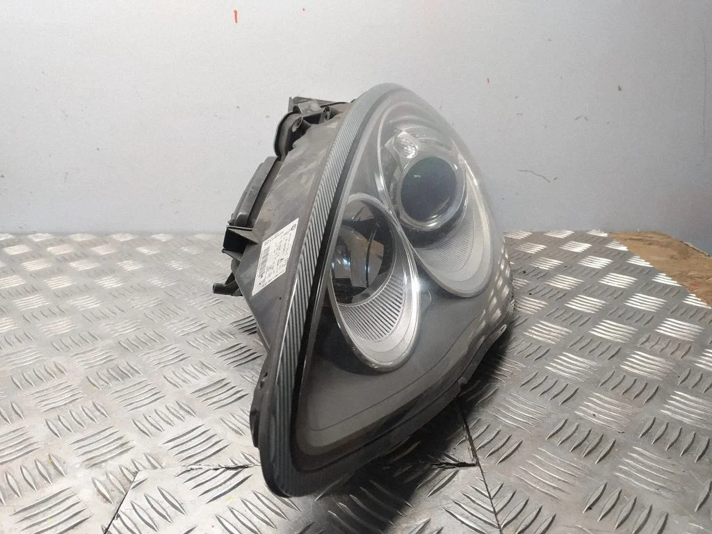 Headlight/headlamp 97063117105