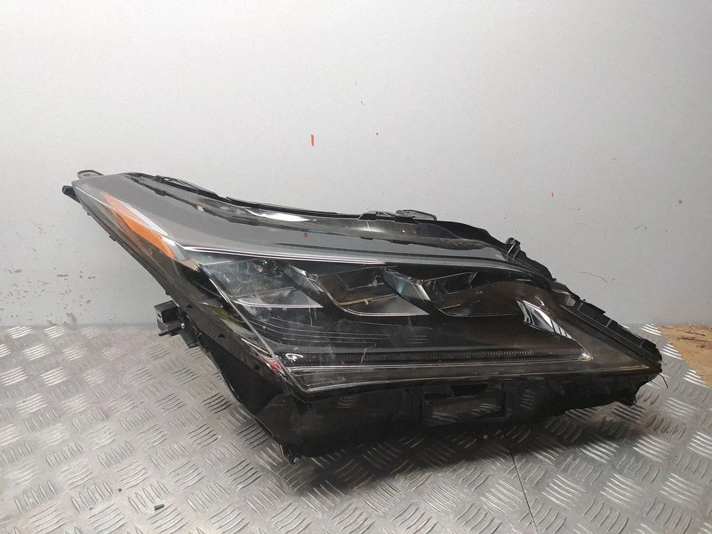 Headlight/headlamp – front right