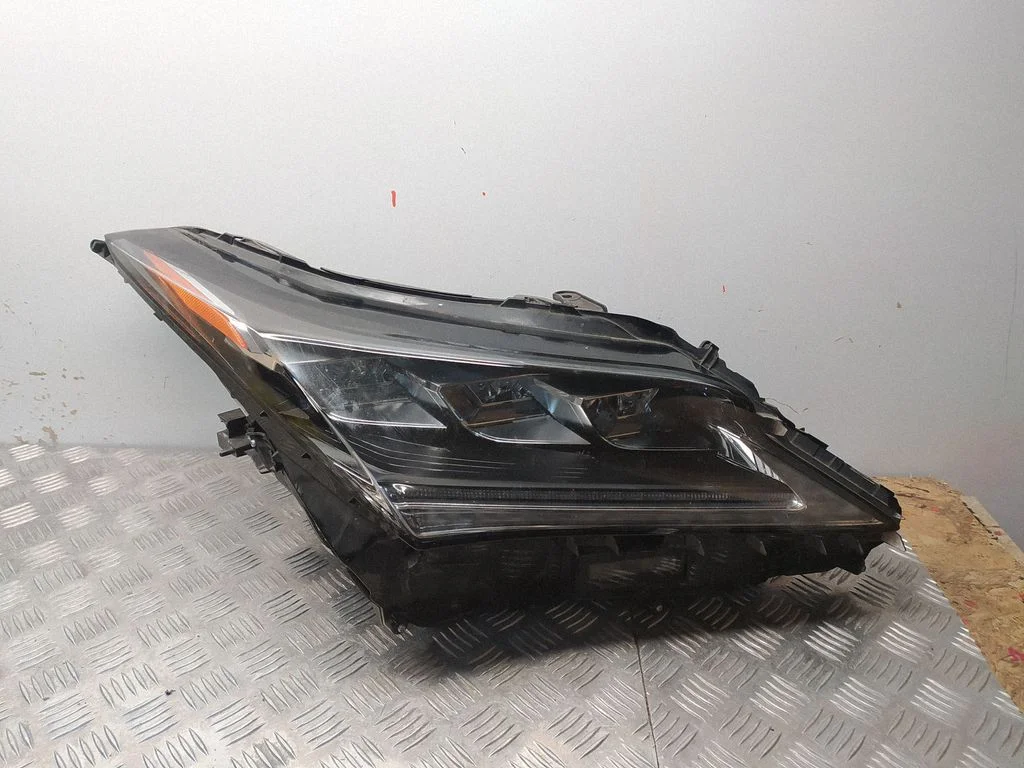 Headlight/headlamp – front right