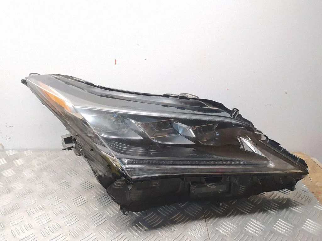 Headlight/headlamp – front right