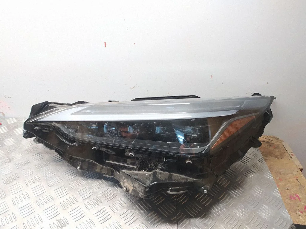 Headlight/headlamp – Lexus NX (2021-)