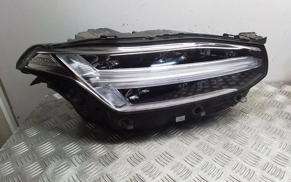 Headlight/headlamp 31446688