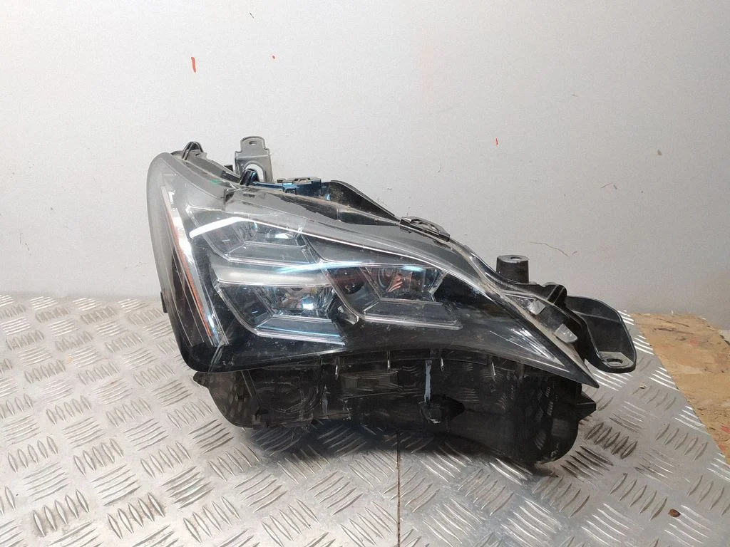 Headlight/headlamp – front right