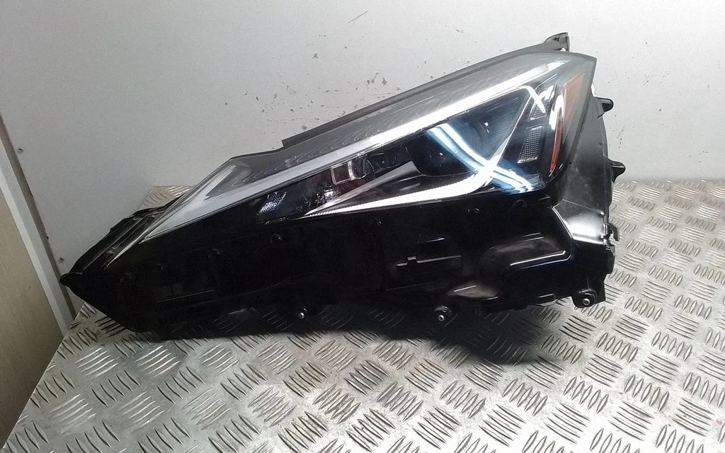 Headlight/headlamp – front left