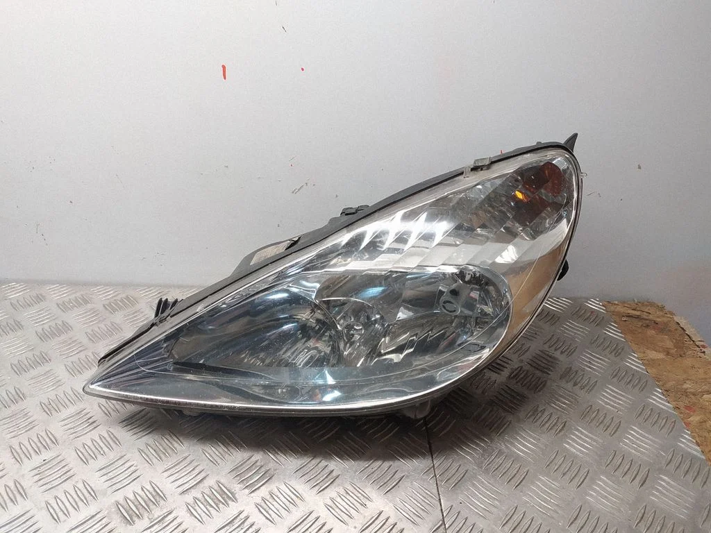 Headlight/headlamp 89005376