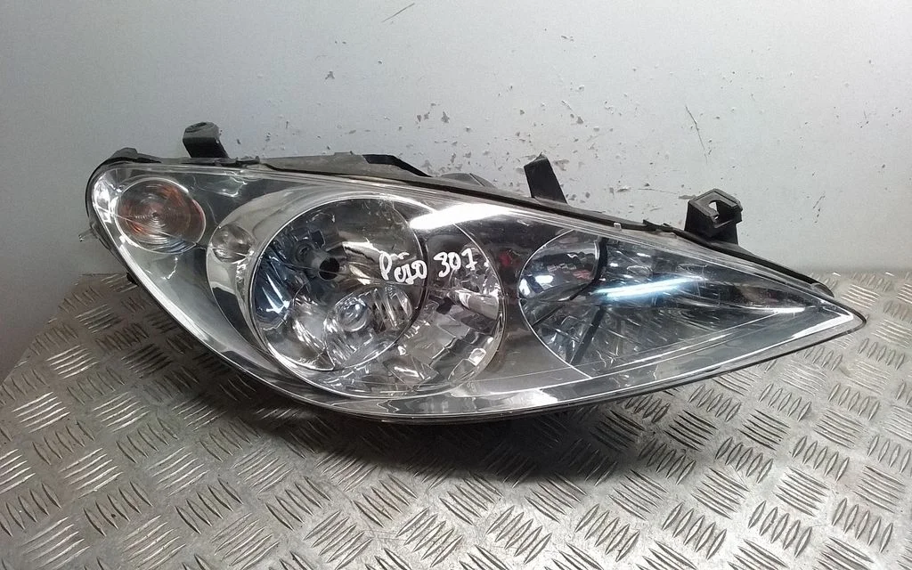 Headlight/headlamp 89309121