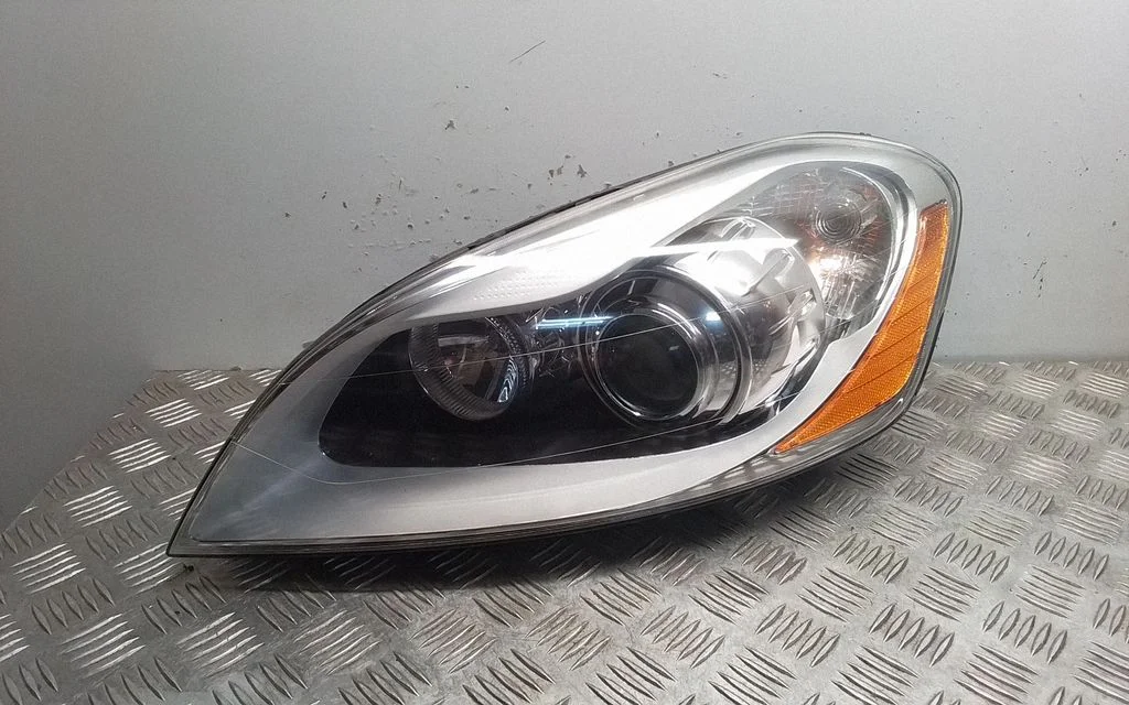 Headlight/headlamp 30763135