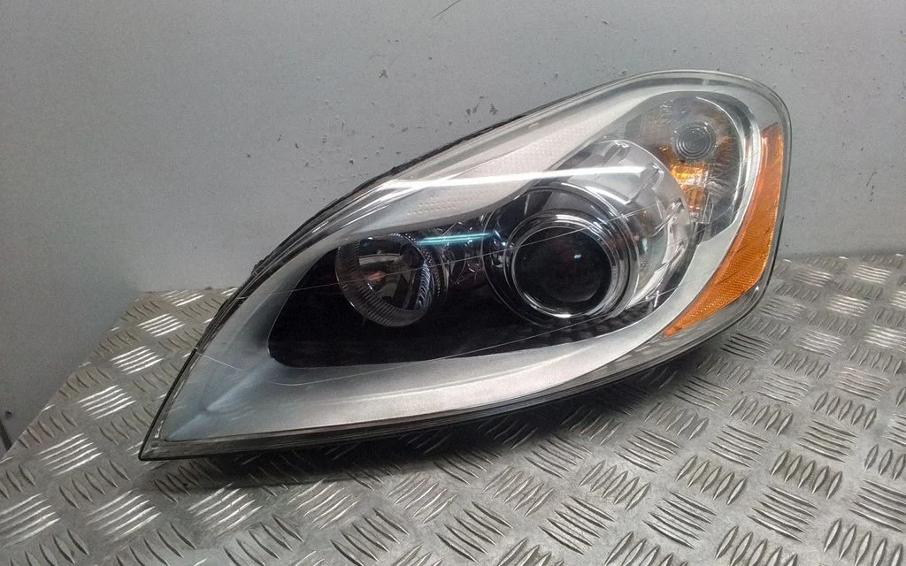 Headlight/headlamp 30763135