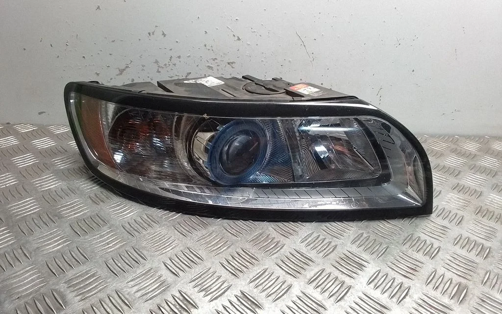 Headlight/headlamp 30763038